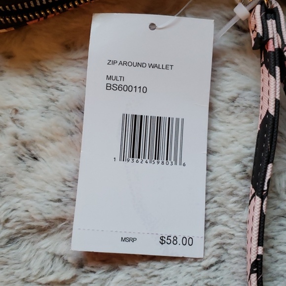 🆕️ WT Betsy Johnson Wristlet - Picture 7 of 7